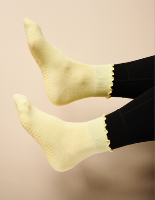 Lemon Frill Grip Socks